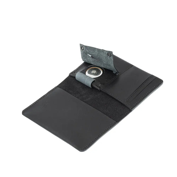 Leather airtag passport holder - Black