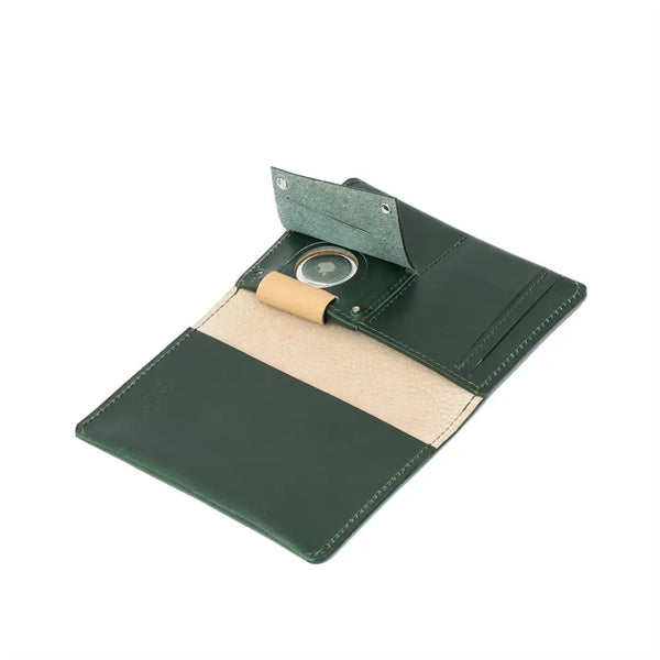 Leather airtag passport holder - Forest Green